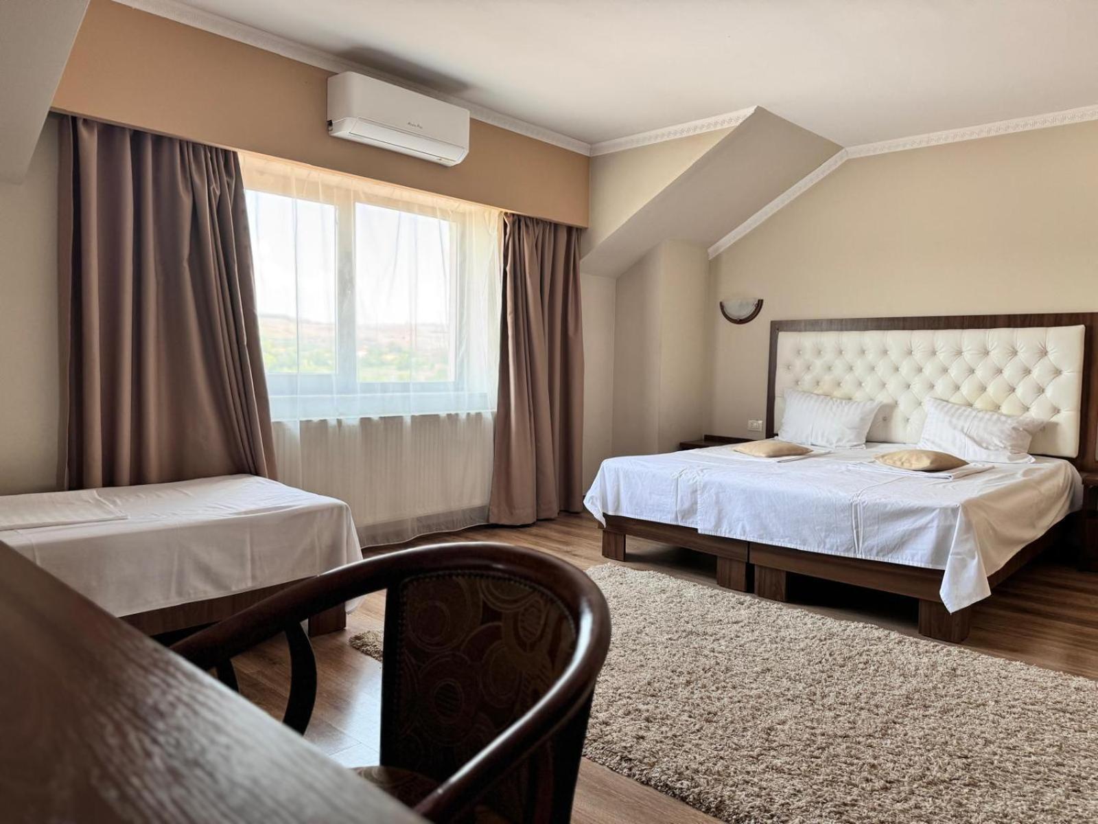 Hanul Domnesc Imperial Hotel & Spa Calan Exterior photo