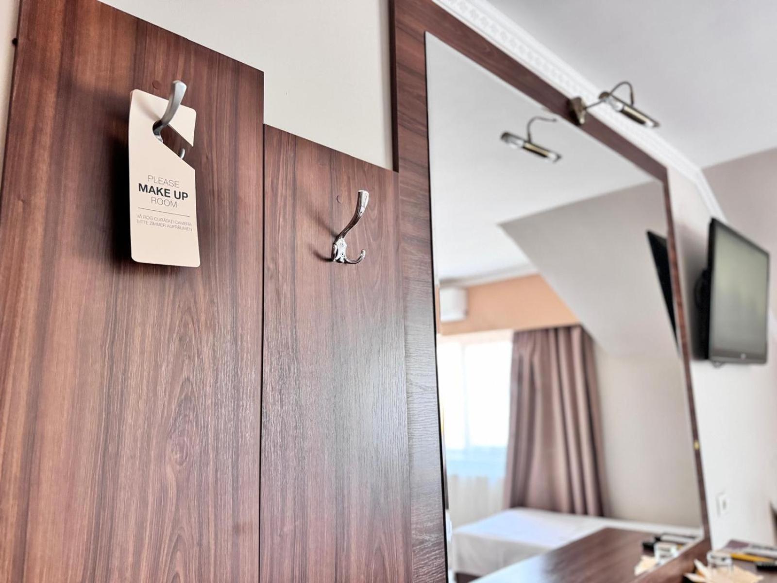 Hanul Domnesc Imperial Hotel & Spa Calan Exterior photo