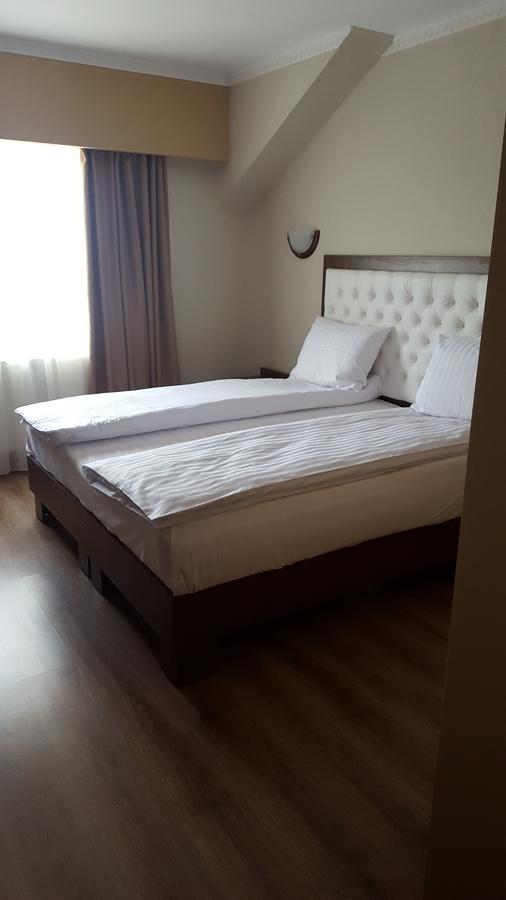 Hanul Domnesc Imperial Hotel & Spa Calan Exterior photo